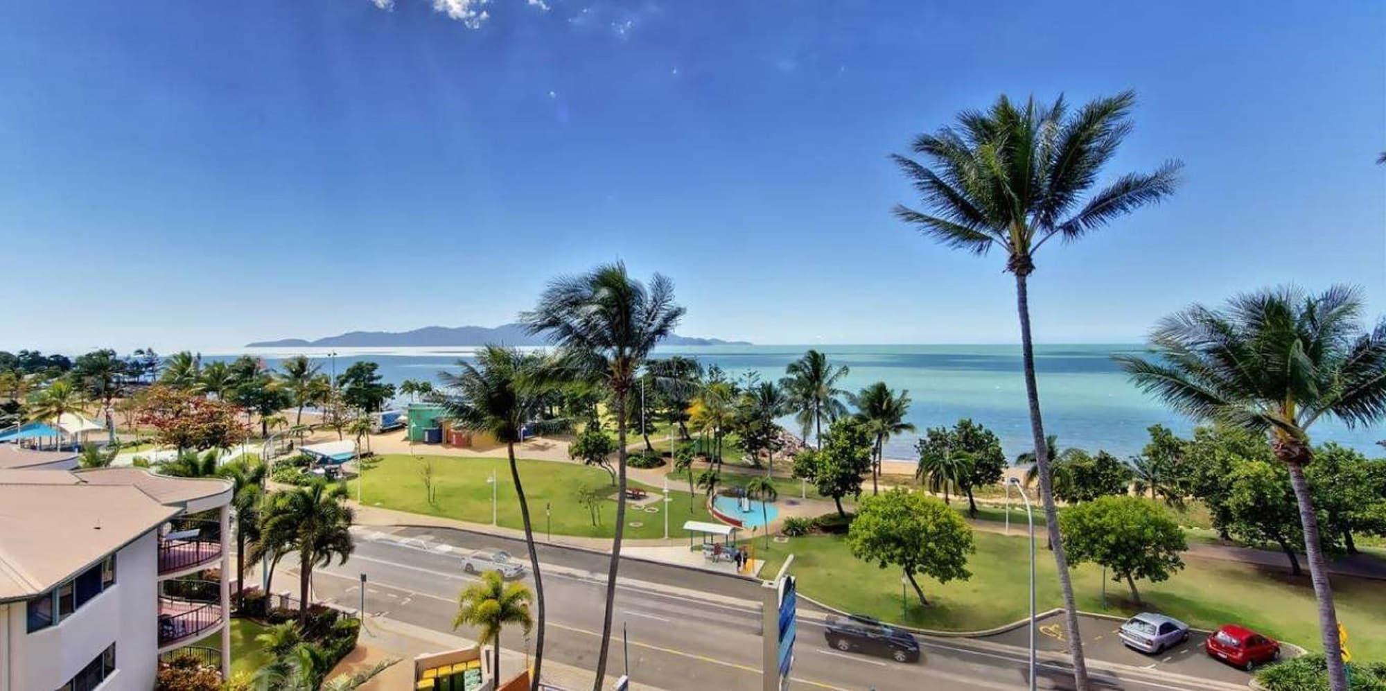 Aquarius On The Beach Aparthotel Townsville Ngoại thất bức ảnh