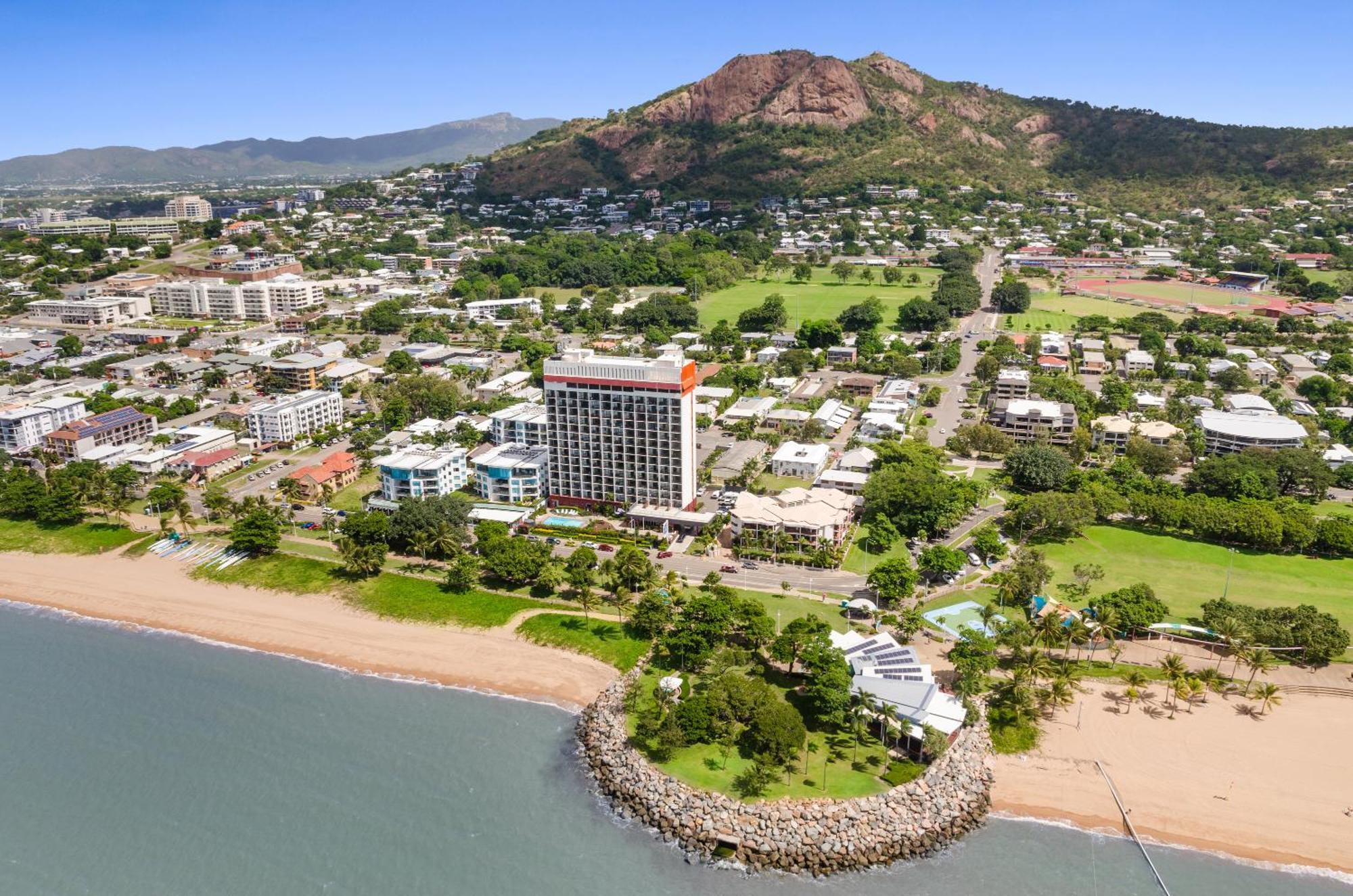 Aquarius On The Beach Aparthotel Townsville Ngoại thất bức ảnh